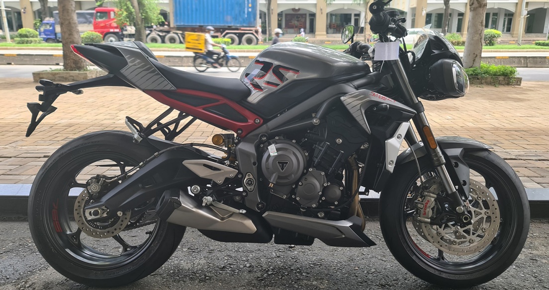 Triumph Speed Triple 1200 RS 2021 về Việt Nam, giá hơn 550 triệu đồng
